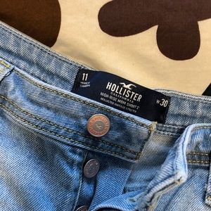 Ultra high rise mom shorts 3”